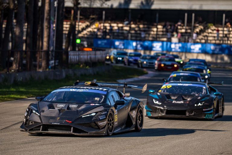 Dramatiskā “Lamborghini” titānu cīņā uzvaru “WashCar Riga Summer Race” izrauj latvieši